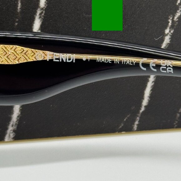 NEW FENDI FE40162F 01A BLACK SUNGLASSES WOMEN FENDI - Picture 9 of 10